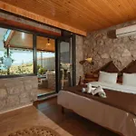 Pensión Yoruk Evi (adults Only) 3*