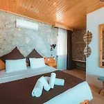 Pensión Yoruk Evi (adults Only) 3*