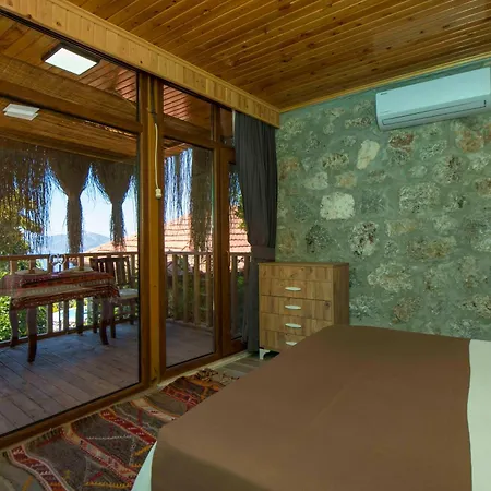 Konukevi Yoruk Evi Faralya