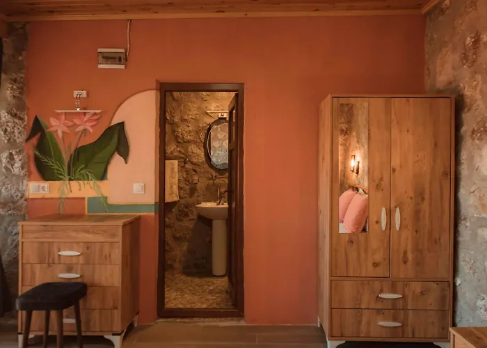 Konukevi Yoruk Evi 3*