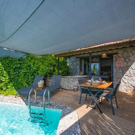 Yoruk Evi (adults Only) Gasthuis Faralya