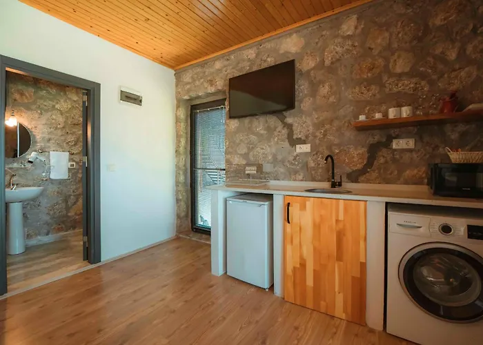 Yoruk Evi (adults Only)